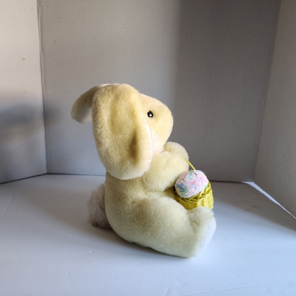 VHTF Vintage 1980s Playful Pals Easter Plush made Exclusively for Mervyn's - Picture 3 of 6